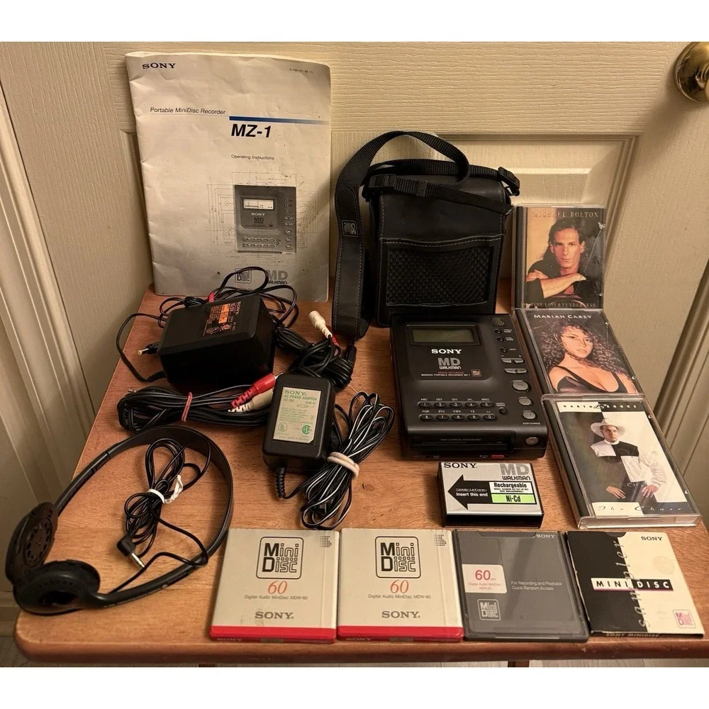 SONY MZ-1 MD Minidisc Walkman Portable Recorder Bundle W/ Accessories Tested‎